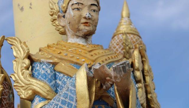 佛塔.jpg 佛塔.jpg