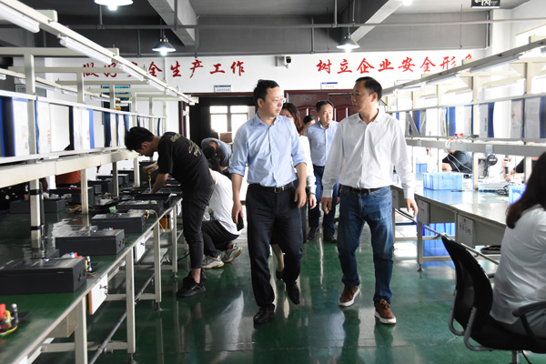 长沙市政协领导一行走访调研委员企业-乐动手机版