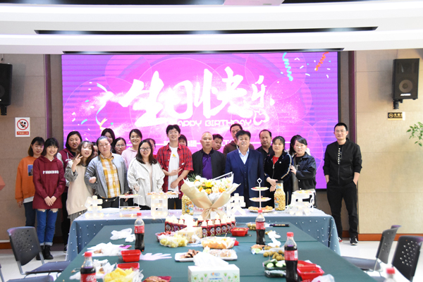 “感恩有你，携手同行”！乐动手机版举办2022年一季度员工集体生日会